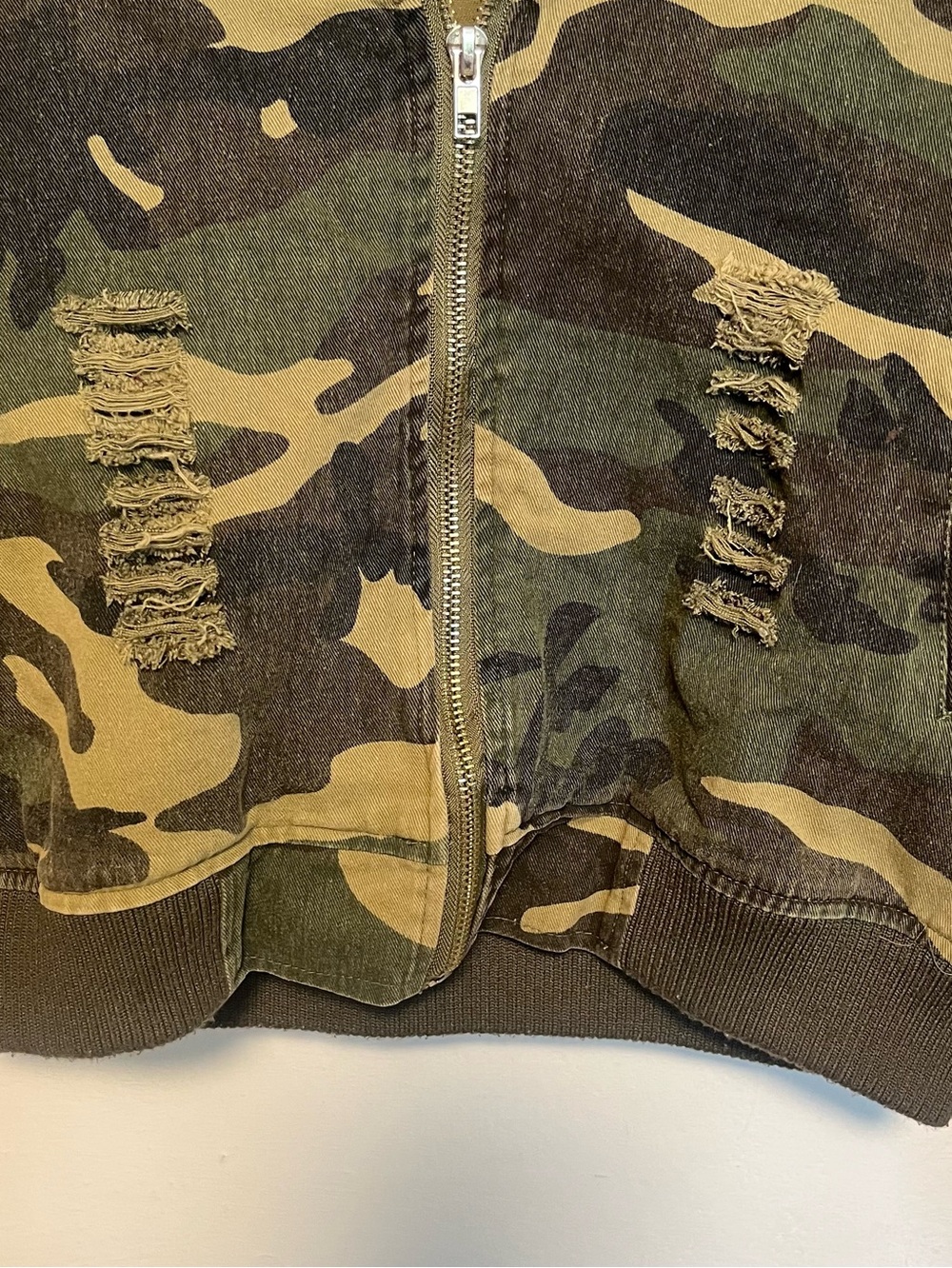 FASHION NOVA Camo Distressed Bomber Jacket - Size XS - - Picture 6 of 15